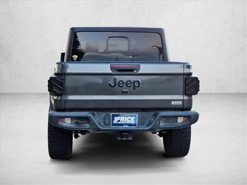 2022 Jeep Gladiator Overland