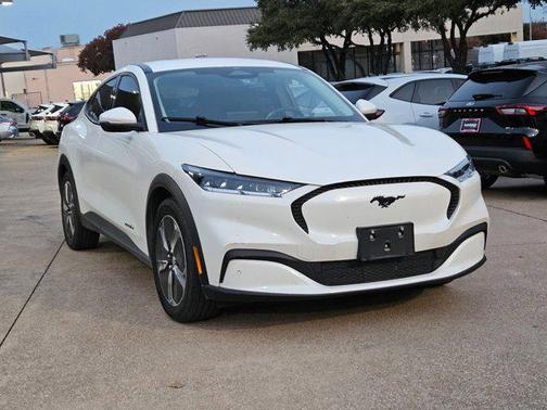 2022 Ford Mustang Mach-E Select