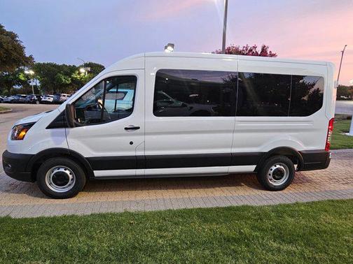 2025 Ford Transit-350 XL