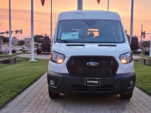 2025 Ford Transit-350 XL