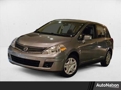 2011 Nissan Versa 1.8 S
