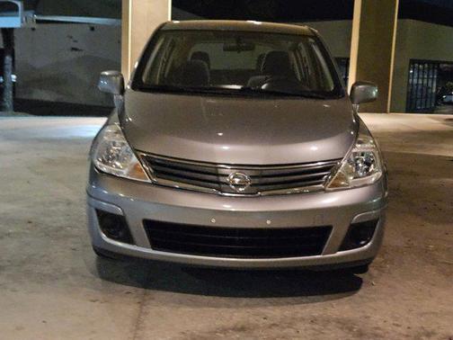 2011 Nissan Versa 1.8 S