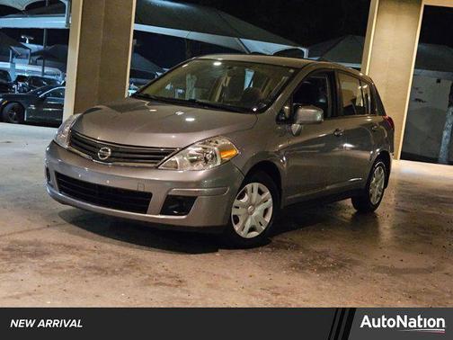 2011 Nissan Versa 1.8 S