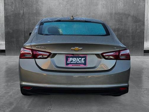2022 Chevrolet Malibu FWD LT