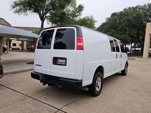 Summit White 2020 Chevrolet Express 2500 LT