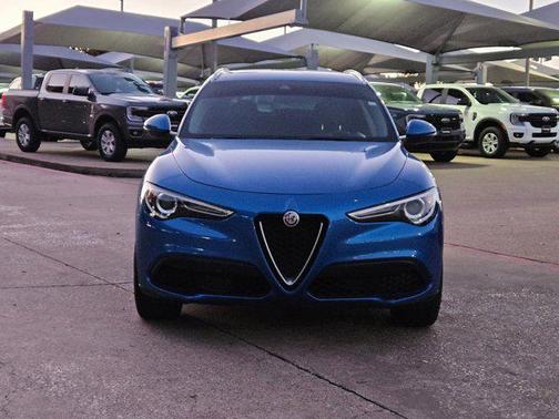 2021 Alfa Romeo Stelvio Base