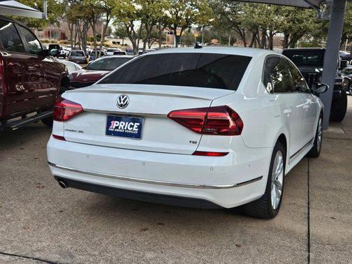 2018 Volkswagen Passat 2.0T SEL Premium