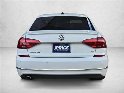 2018 Volkswagen Passat 2.0T SEL Premium