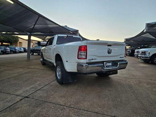 2020 RAM 3500 Lone Star Crew Cab 4x4 8' Box