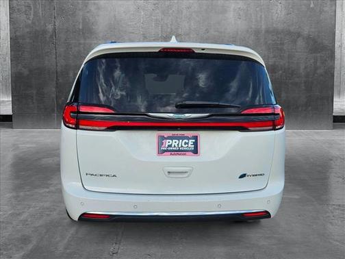 2021 Chrysler Pacifica Hybrid Touring L