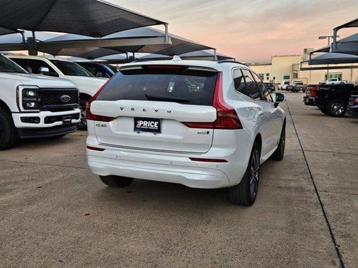 2022 Volvo XC60 B5 Momentum