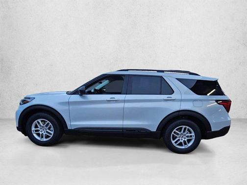 Space White Metallic 2026 Ford Explorer Active