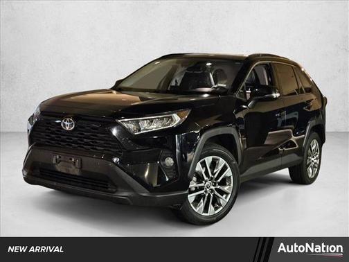2020 Toyota RAV4 XLE Premium