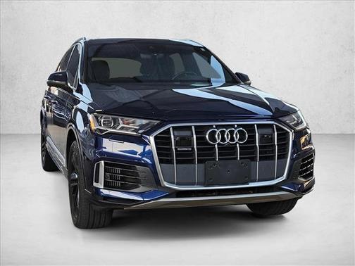 2022 Audi Q7 55 Premium Plus