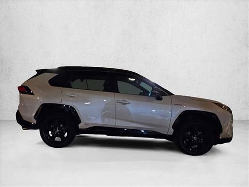 2020 Toyota RAV4 Hybrid SE