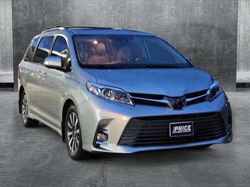 2019 Toyota Sienna Limited Premium