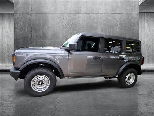 2025 Ford Bronco Base 4 Door 4x4