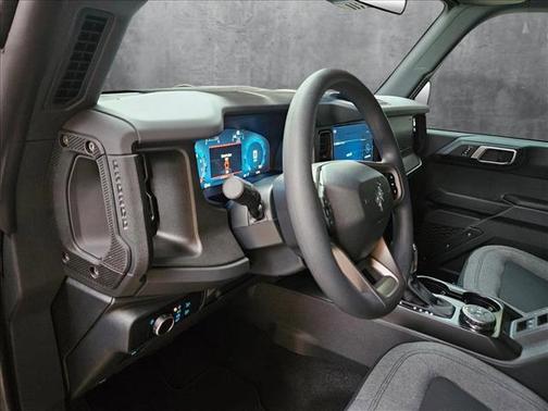 2025 Ford Bronco Base 4 Door 4x4
