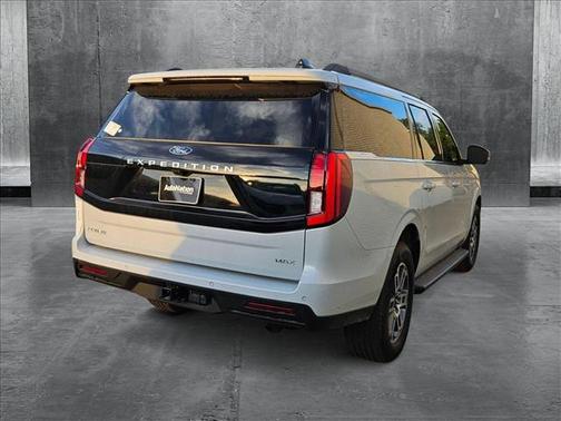 2025 Ford Expedition Max Active 4x2