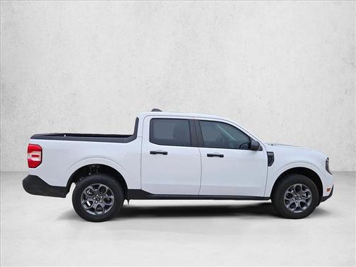 Oxford White 2025 Ford Maverick XLT