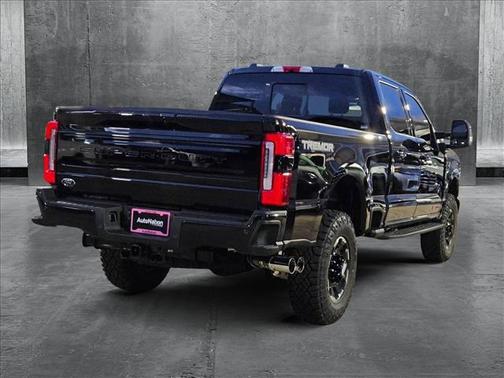 2025 Ford F-250 Platinum