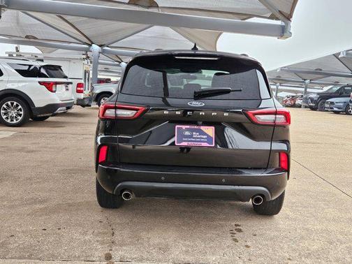 Agate Black Metallic 2024 Ford Escape ST-Line