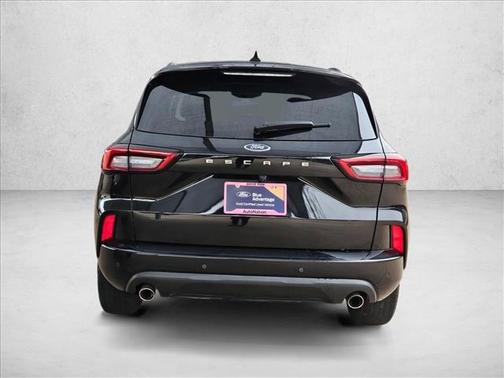 Agate Black Metallic 2024 Ford Escape ST-Line