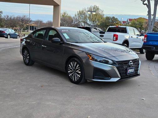 2025 Nissan Altima SV FWD