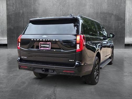 2025 Ford Expedition Max Active 4x2