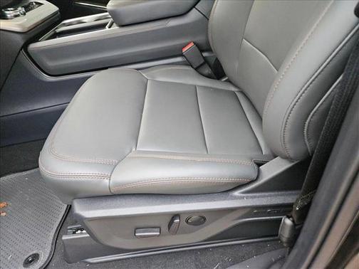 2025 Ford Expedition Max Active 4x2