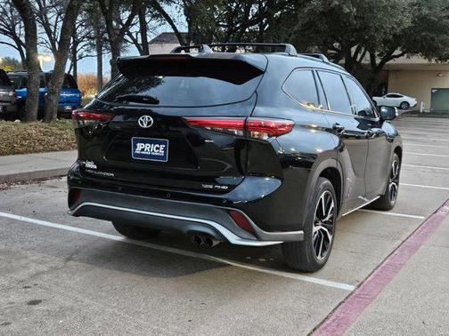 2021 Toyota Highlander XSE