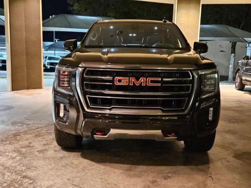 2022 GMC Yukon 4WD AT4