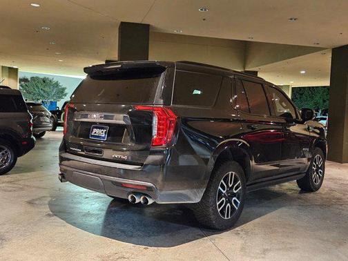 2022 GMC Yukon 4WD AT4