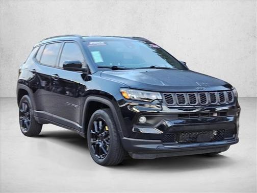 Diamond Black Crystal Pearlcoat 2024 Jeep Compass Latitude