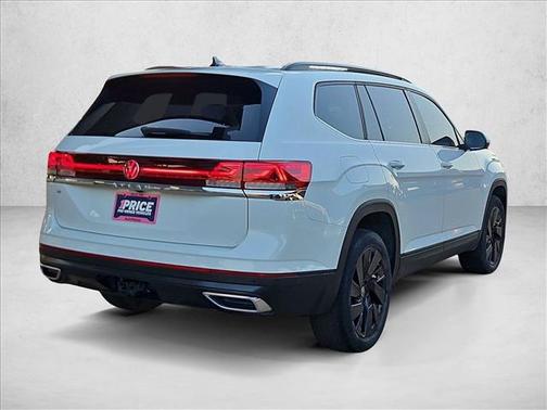 Pure White 2024 Volkswagen Atlas 2.0T SE w/Technology