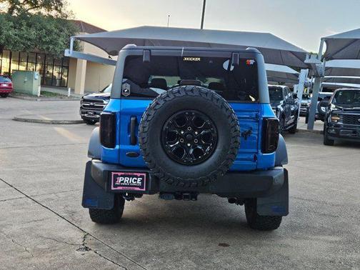 Velocity Blue Metallic 2023 Ford Bronco Wildtrak