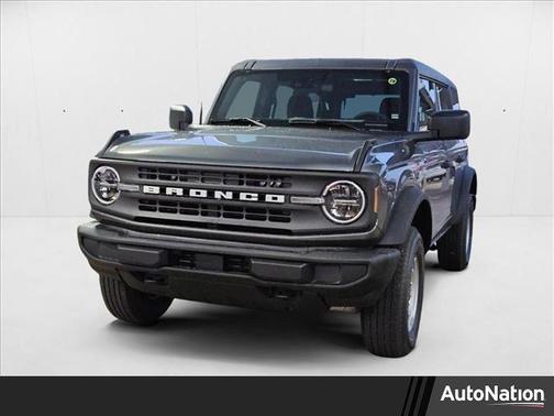 2025 Ford Bronco Base 4 Door 4x4