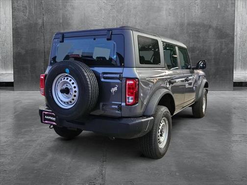 2025 Ford Bronco Base 4 Door 4x4