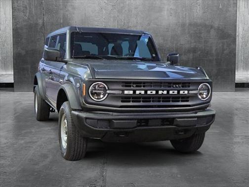 2025 Ford Bronco Base 4 Door 4x4