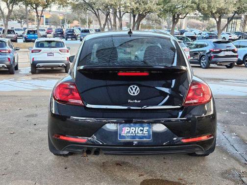 2018 Volkswagen Beetle 2.0T S