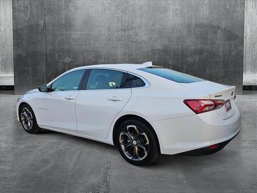 2022 Chevrolet Malibu FWD LT