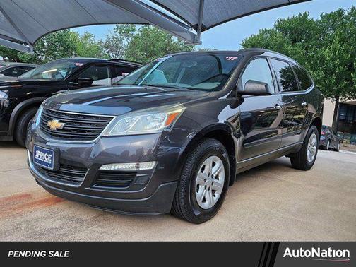 Tungsten Metallic 2017 Chevrolet Traverse LS