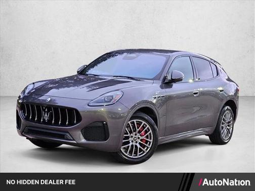 Gray 2023 Maserati Grecale GT