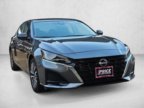 Gun Metallic 2025 Nissan Altima SV FWD