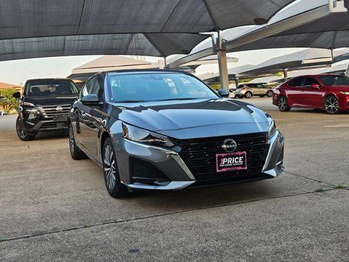 Gun Metallic 2025 Nissan Altima SV FWD