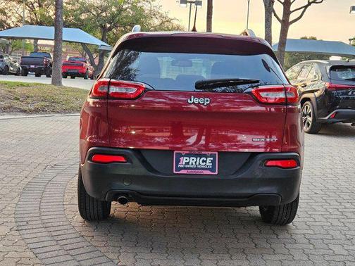 Deep Cherry Red Crystal Pearlcoat 2015 Jeep Cherokee Sport