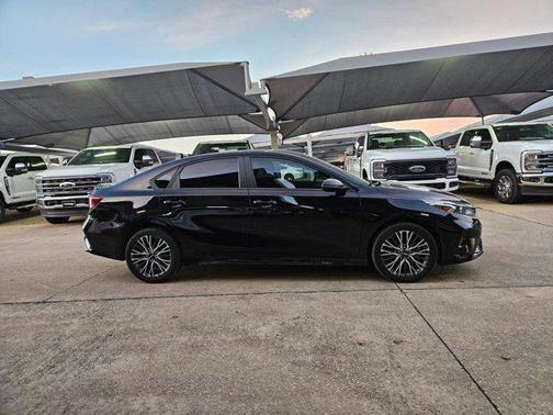 2024 Kia Forte GT-Line