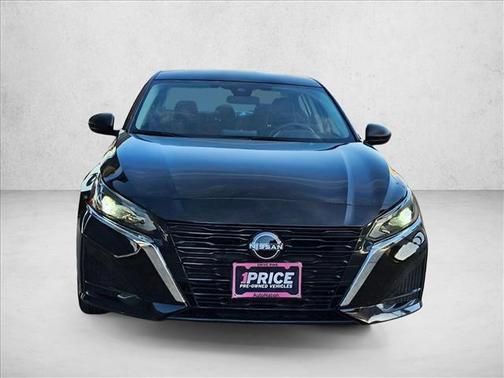 Super Black 2025 Nissan Altima SV FWD