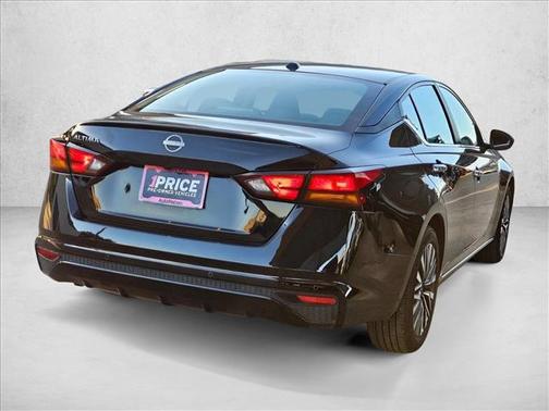 Super Black 2025 Nissan Altima SV FWD