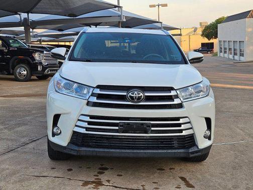 Blizzard Pearl 2019 Toyota Highlander XLE